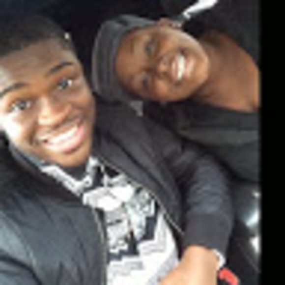 Meet your Posher, Olukemi - Picture 1 of 1